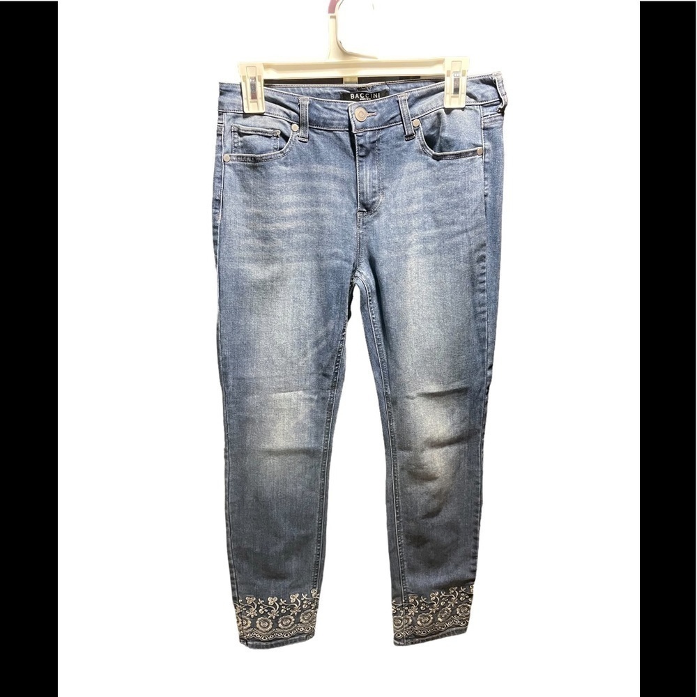 Woman’s Jeans​​​​​​​​​​​​​​​​